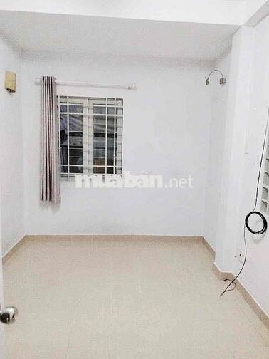 Nhà nguyên căn. 2PN.2WC. Trần Hưng Đạo. Q.1