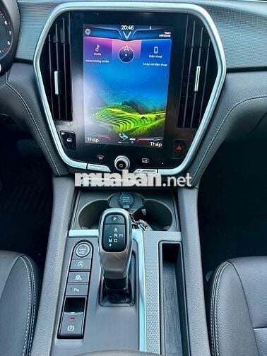 VinFast Lux A2.0 2019 2.0 AT - 32000 km