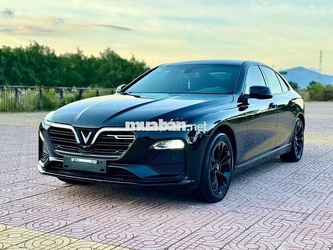 VinFast Lux A2.0 2019 2.0 AT - 32000 km