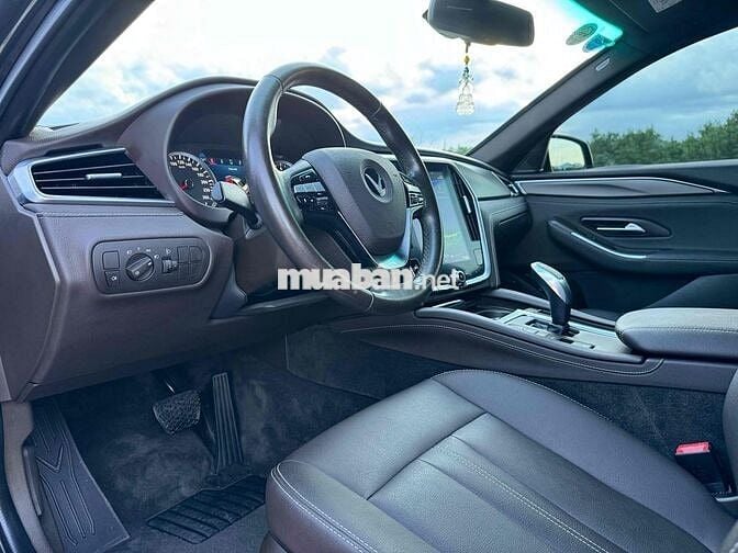 VinFast Lux A2.0 2019 2.0 AT - 32000 km