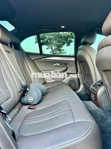 VinFast Lux A2.0 2019 2.0 AT - 32000 km