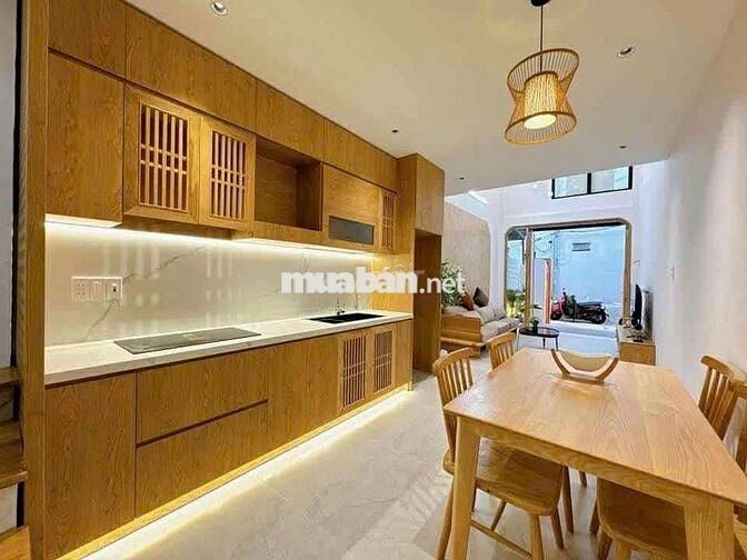 🏘🏘 Cho thuê nhà 2 tầng sau lưng mặt tiền Điện Biên Phủ