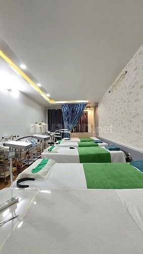 Cầm Bá Thước-Ký Con 5Tầng,Vuông Vức,Gần Phan Đăng Lưu,khu dân trí