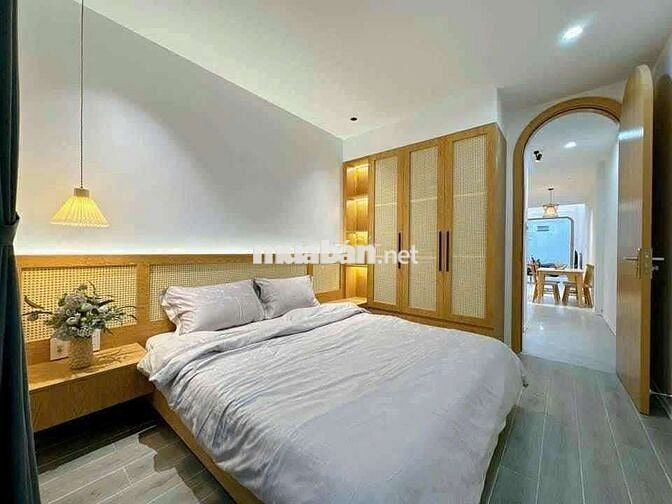 🏘🏘 Cho thuê nhà 2 tầng sau lưng mặt tiền Điện Biên Phủ