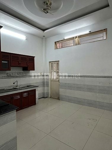Cho thuê nhà hẻm 5m Khuôn Việt , Tân Phú ,  4 X 17 ,4 tầng , 16 triệu 