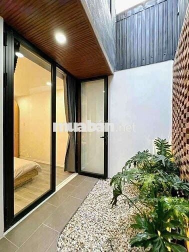 🏘🏘 Cho thuê nhà 2 tầng sau lưng mặt tiền Điện Biên Phủ