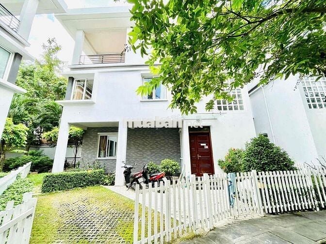 SIÊU BIỆT THỰ CHO THUÊ NGAY TRUNG TÂM QUẬN 10 - DTSD 500M2 - 4 TẦNG !!