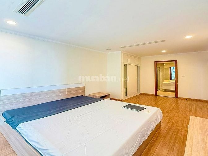 Bán Căn hộ tại Vinhomes Central Park view đẹp 2 phòng ngủ 82m2