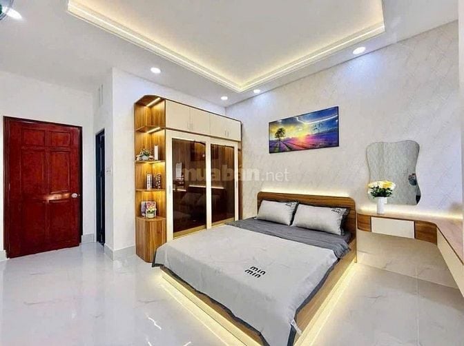 Nhà Trường Sa Q3 diện tích 60m2. Giá 3 tỷ 550. Pháp ký chuẩn, sổ săn