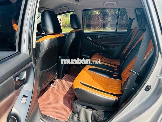 Toyota Innova 2022 E 2.0 MT