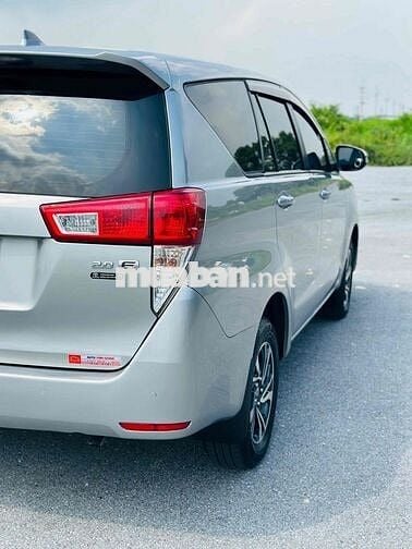 Toyota Innova 2022 E 2.0 MT