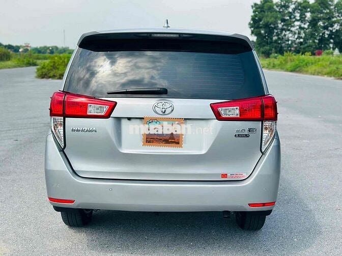 Toyota Innova 2022 E 2.0 MT