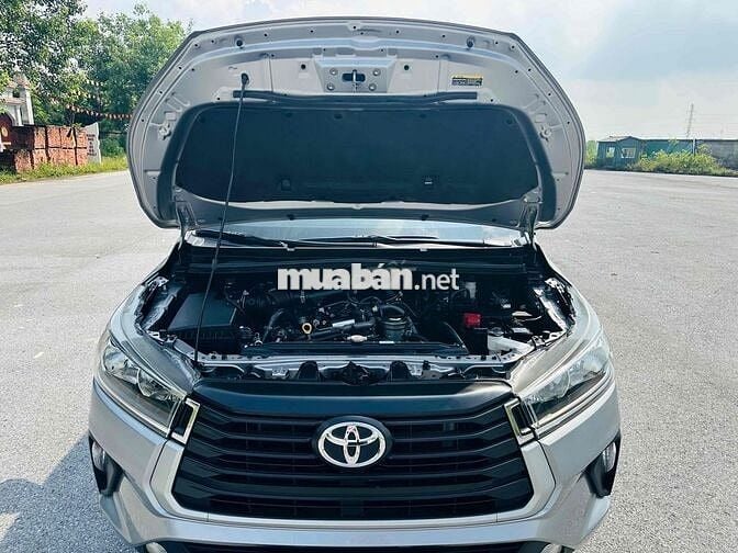 Toyota Innova 2022 E 2.0 MT