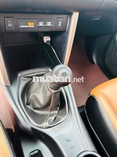 Toyota Innova 2022 E 2.0 MT
