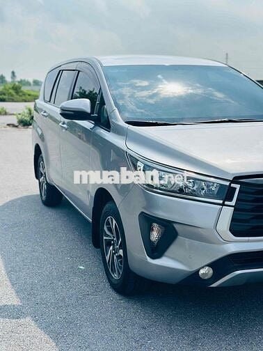 Toyota Innova 2022 E 2.0 MT