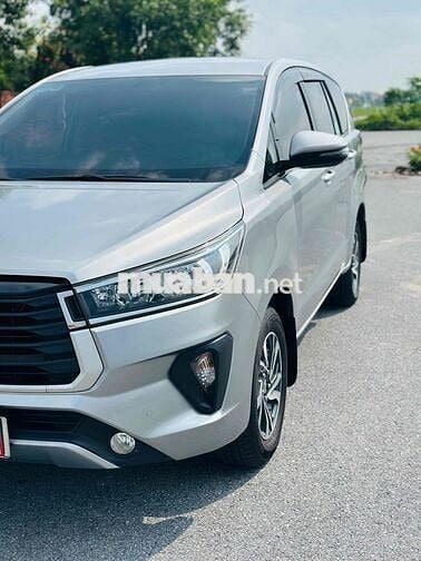 Toyota Innova 2022 E 2.0 MT