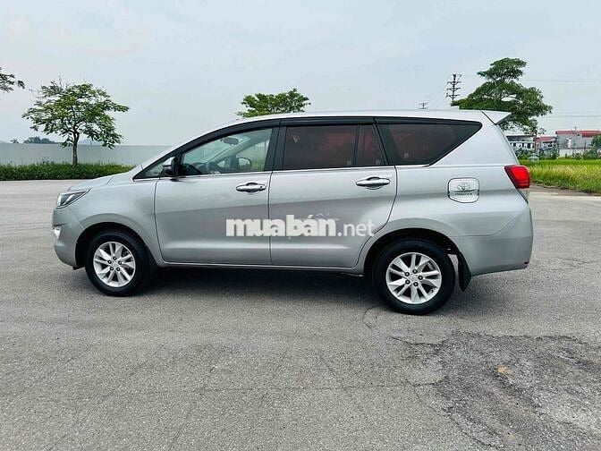 Toyota Innova 2.0E MT sx 2018