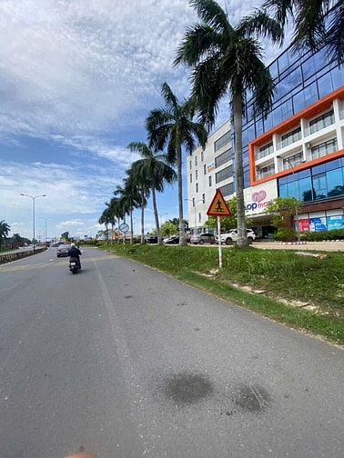 ngang 6m có 2 mặt tiền. full thổ cư. Ngay KCN Phước Đông. 695 tr