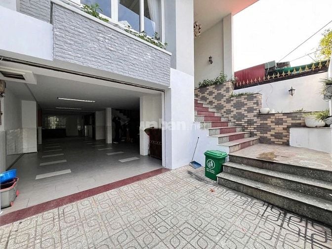 Cho thuê biệt thự 123A Hồng Hà, Phường 9, Quận Phú Nhuận 