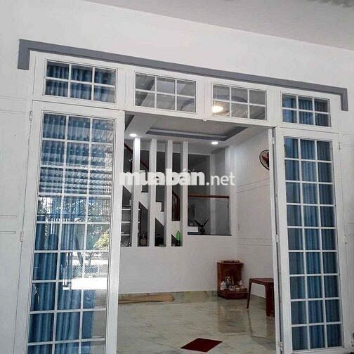 Nhà 100m2 1trệt 1lầu 3pn 2wc sân để xe hơi 8.5triệu