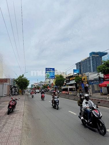 BÁN NHÀ MẶT TIỀN : 704 HUỲNH TẤN PHÁT - P. TÂN PHÚ - Q. 7 HCM