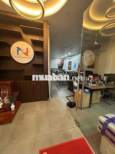 Cho thuê toà nhà 5P - 4WC ngay đường số 40 Tân Quy Đông Q7