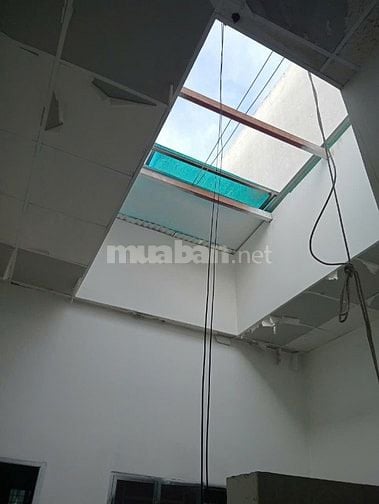 Nhà cho thuê nguyên căn mặt tiền số 75 Trường Chinh, P 12, Tân Bình