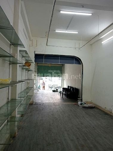Nhà cho thuê nguyên căn mặt tiền số 75 Trường Chinh, P 12, Tân Bình