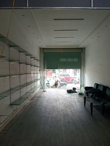Nhà cho thuê nguyên căn mặt tiền số 75 Trường Chinh, P 12, Tân Bình
