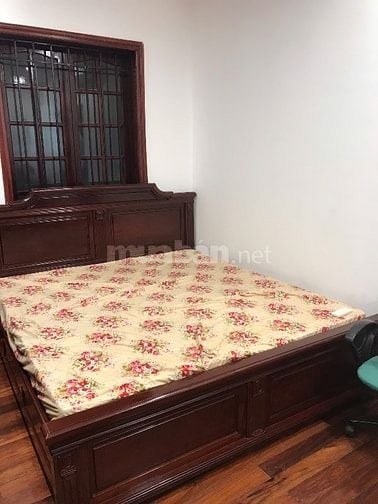 Cho thuê căn hộ 3 phòng ngủ phố Ngô Tất Tố