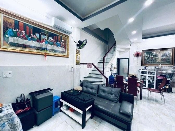 GIẢM SÂU 100 TRIỆU ĐỂ GIÁ 5 TỶ NGAY TRƯỜNG SA Q3, GẦN CV LÊ VẮN TÁM