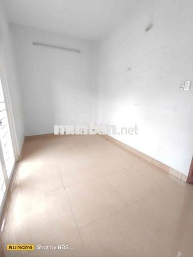 Nhà 52m2 1trệt 2lầu 4pn 3wc gần ĐH Luật 12triệu