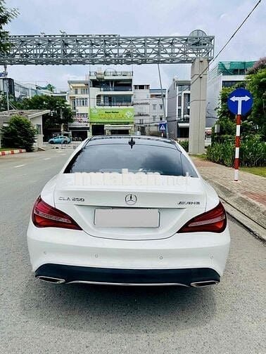 Cần bán Mer CLA 200 model 2017 xe rất đẹp