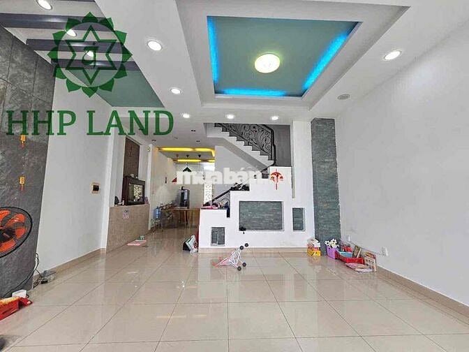 Cho thuê nhà đẹp 1T2L p. Trung Dũng, hẻm oto thông