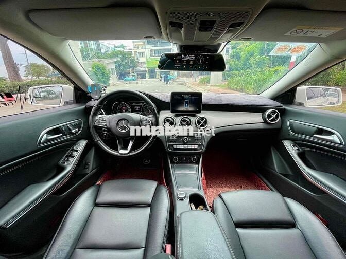 Cần bán Mer CLA 200 model 2017 xe rất đẹp