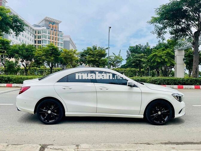 Cần bán Mer CLA 200 model 2017 xe rất đẹp