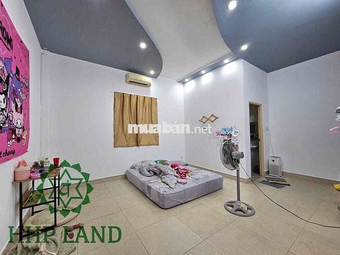 Cho thuê nhà đẹp 1T2L p. Trung Dũng, hẻm oto thông