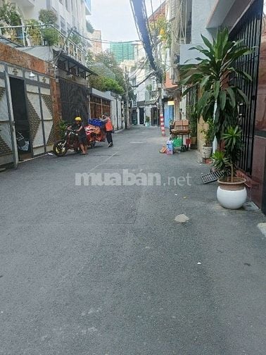 Xuất ngoại bán nhanh nhà ngang 8x14m. hẻm 506 3 tháng 2 quận 10