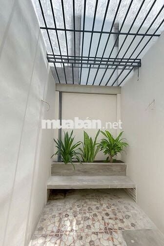 Nhà ở 56 m2, 3 phòng ngủ có WC riêng biệt, đường Lưu Hữu Phước, Q.8