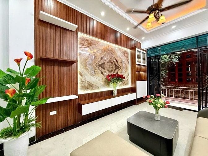 HƠN 10 TỶ NHÀ MỚI MINH KHAI 51M2 NGÕ Ô TÔ THANG MÁY 