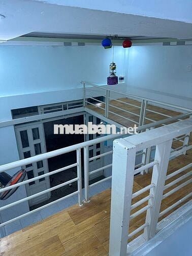 Cho Thuê Nhà Giá Rẻ 1/đường  HT17 phường Hiệp Thành, q12