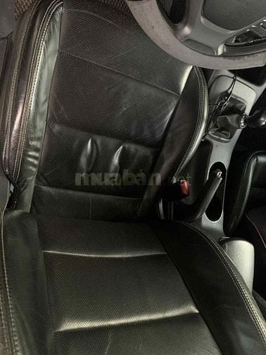 Bán giúp Ông anh Kia K3 2014 số sàn hai đời chủ ,giáo viên sử dụng còn