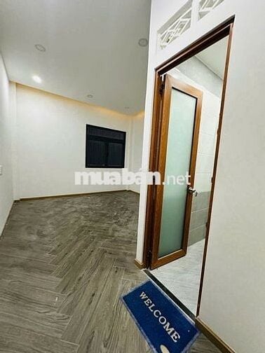 NHÀ TRỆT 2 LẦU 4PN-4WC ĐƯỜNG XE HƠI,SÂN OTO CỔNG RÀO KIÊN CỐ,NHÀ ĐẸP
