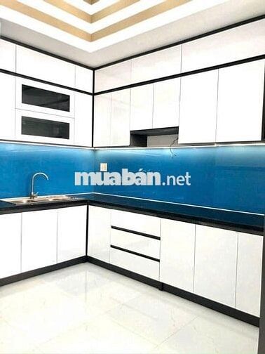 NHÀ TRỆT 2 LẦU 4PN-4WC ĐƯỜNG XE HƠI,SÂN OTO CỔNG RÀO KIÊN CỐ,NHÀ ĐẸP