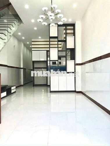 NHÀ TRỆT 2 LẦU 4PN-4WC ĐƯỜNG XE HƠI,SÂN OTO CỔNG RÀO KIÊN CỐ,NHÀ ĐẸP