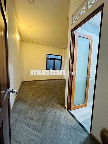 NHÀ TRỆT 2 LẦU 4PN-4WC ĐƯỜNG XE HƠI,SÂN OTO CỔNG RÀO KIÊN CỐ,NHÀ ĐẸP