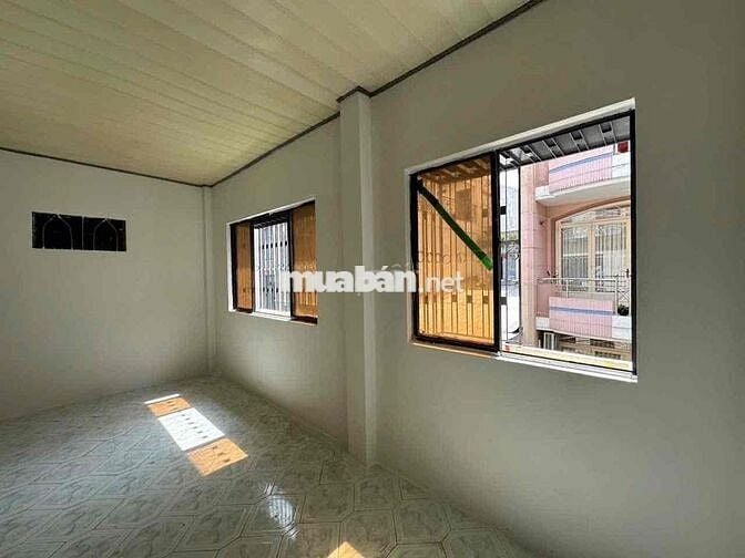 NHÀ THUÊ HẺM XE HƠI NÉ NHAU LÊ VĂN SỸ QUẬN 3 20 TRIỆU
