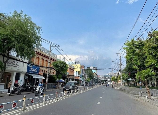 GẤP nhà hẻm 656 Quang Trung ngang 7m 126m2 4lầu có gara gần chợ 17.8tỷ