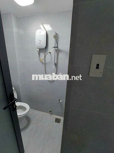 CHO THUÊ NHÀ HẺM 3 GÁC, 1 XET, NGUYỄN BIỂU Q.5