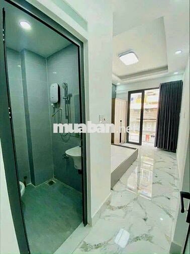 CHO THUÊ NHÀ HẺM 3 GÁC, 1 XET, NGUYỄN BIỂU Q.5